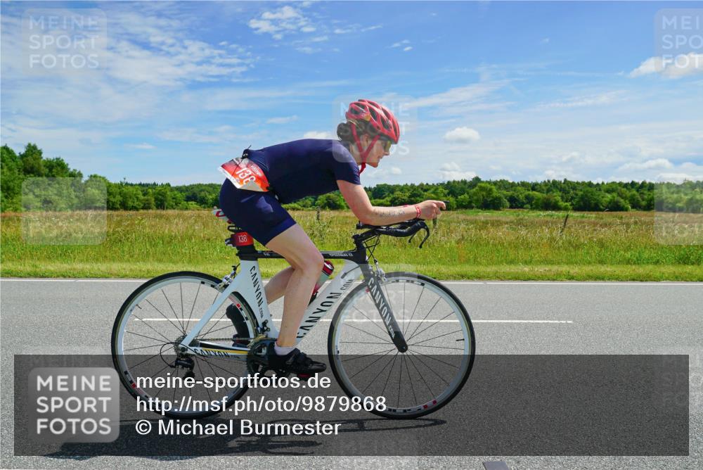 21.06.2026 - Viking Triathlon Michael Burmester http://msf.ph/oto/9879868 21.06.2026 12:37:51 Radfahren 138, 185, 229, 244, 378, 506, 520, 550, 557 meine-sportfotos.de