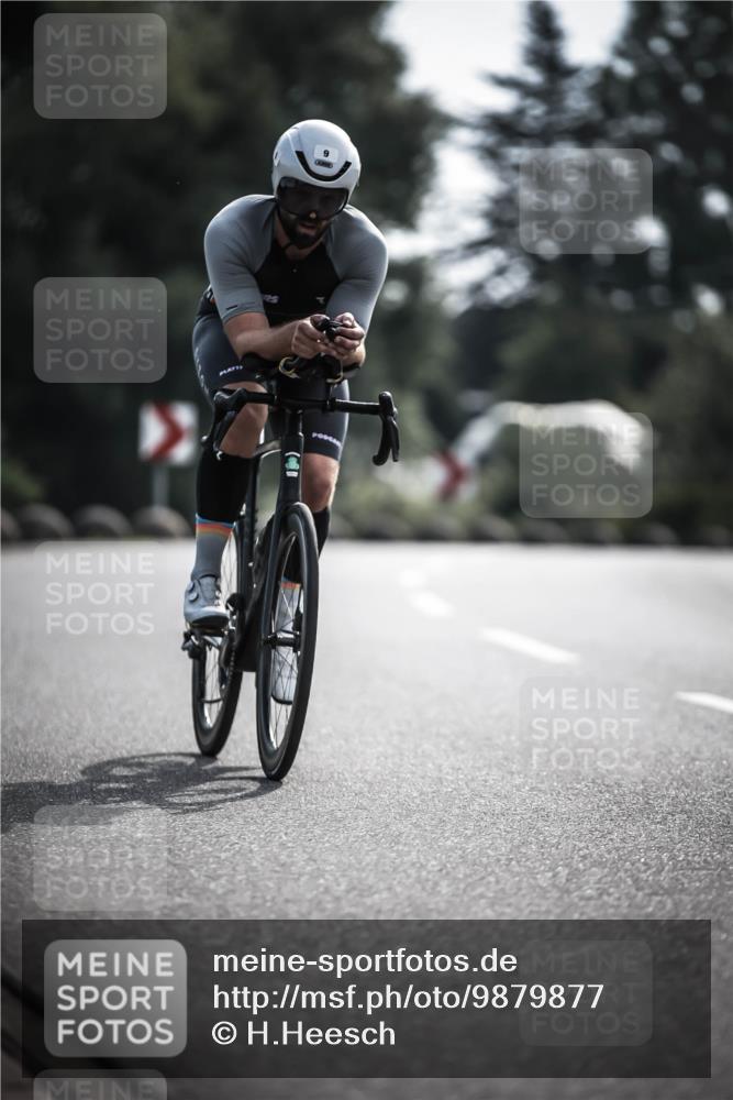 21.06.2026 - 29. Vierlanden-Triathlon H.Heesch http://msf.ph/oto/9879877 21.06.2026 09:12:26 Radfahren 9, 23, 57 meine-sportfotos.de