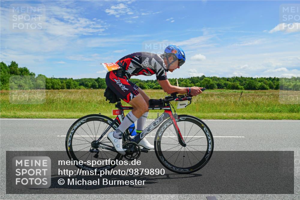 21.06.2026 - Viking Triathlon Michael Burmester http://msf.ph/oto/9879890 21.06.2026 12:38:05 Radfahren 185, 203, 378, 413, 461, 506, 550, 557 meine-sportfotos.de