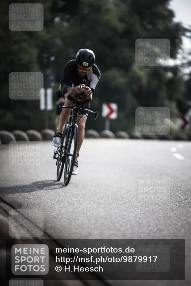 21.06.2026 - 29. Vierlanden-Triathlon H.Heesch http://msf.ph/oto/9879917 21.06.2026 09:12:33 Radfahren 23, 57, 111 meine-sportfotos.de