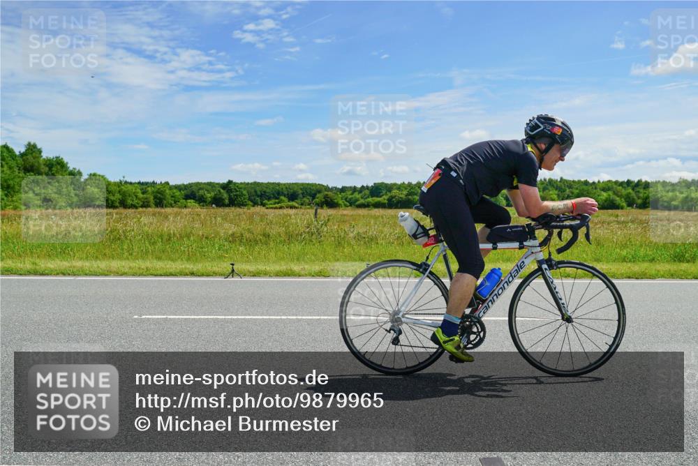 21.06.2026 - Viking Triathlon Michael Burmester http://msf.ph/oto/9879965 21.06.2026 12:39:29 Radfahren 76, 76, 80, 233, 283, 483, 502, 516, 609 meine-sportfotos.de