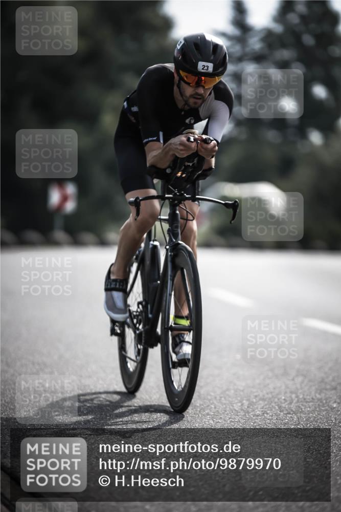 21.06.2026 - 29. Vierlanden-Triathlon H.Heesch http://msf.ph/oto/9879970 21.06.2026 09:12:34 Radfahren 23, 57, 111 meine-sportfotos.de