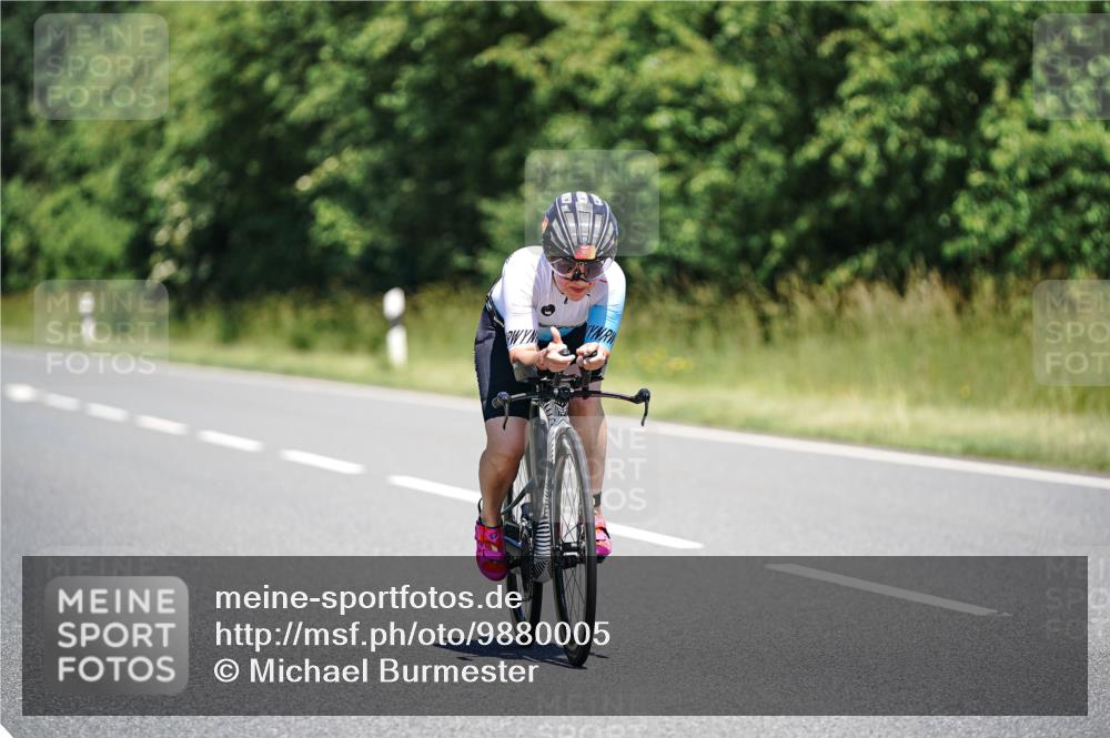 21.06.2026 - Viking Triathlon Michael Burmester http://msf.ph/oto/9880005 21.06.2026 13:18:23 Radfahren 24, 97 meine-sportfotos.de