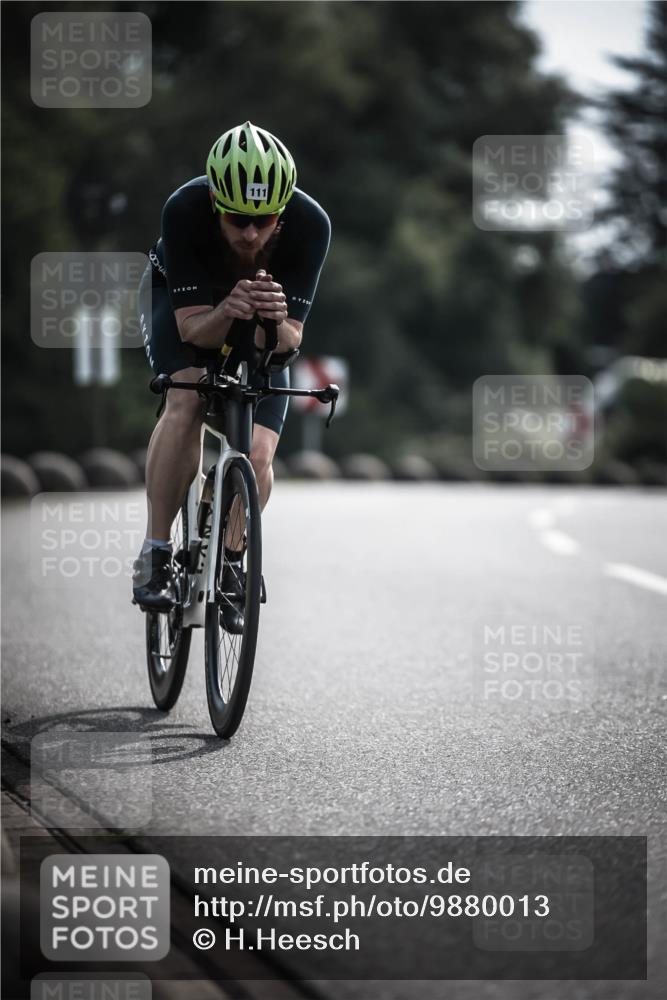 21.06.2026 - 29. Vierlanden-Triathlon H.Heesch http://msf.ph/oto/9880013 21.06.2026 09:12:35 Radfahren 23, 57, 111, 290 meine-sportfotos.de