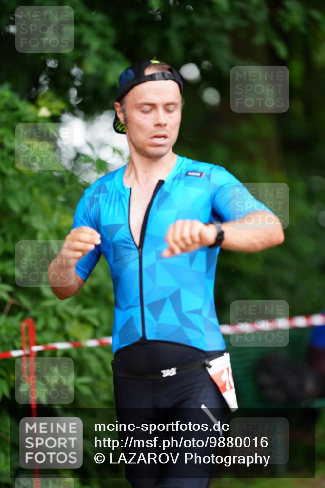 21.06.2026 - 29. Vierlanden-Triathlon LAZAROV Photography http://msf.ph/oto/9880016 21.06.2026 12:15:54 Laufen  meine-sportfotos.de