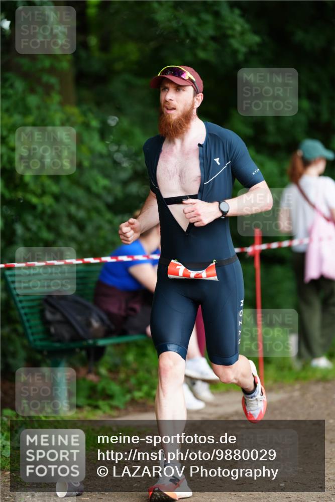 21.06.2026 - 29. Vierlanden-Triathlon LAZAROV Photography http://msf.ph/oto/9880029 21.06.2026 12:15:57 Laufen  meine-sportfotos.de