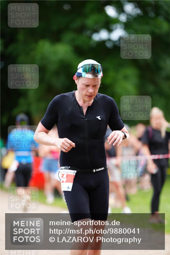 21.06.2026 - 29. Vierlanden-Triathlon LAZAROV Photography http://msf.ph/oto/9880041 21.06.2026 12:16:00 Laufen 202, 1 meine-sportfotos.de