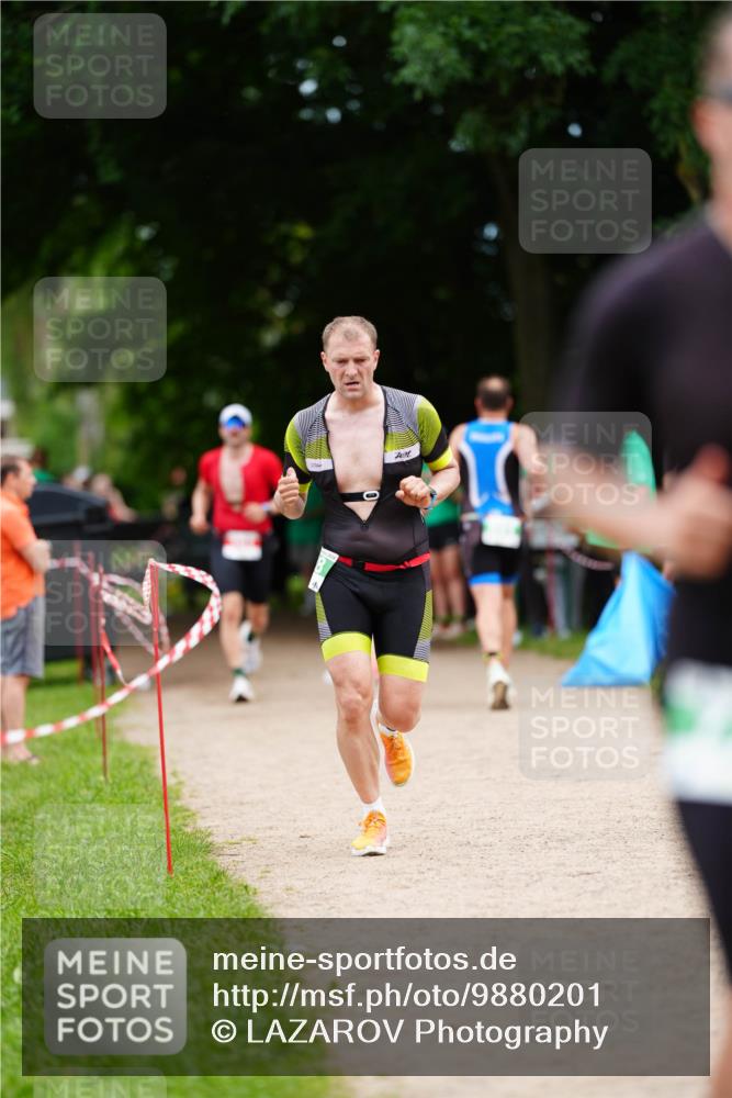 21.06.2026 - 29. Vierlanden-Triathlon LAZAROV Photography http://msf.ph/oto/9880201 21.06.2026 12:16:58 Laufen  meine-sportfotos.de