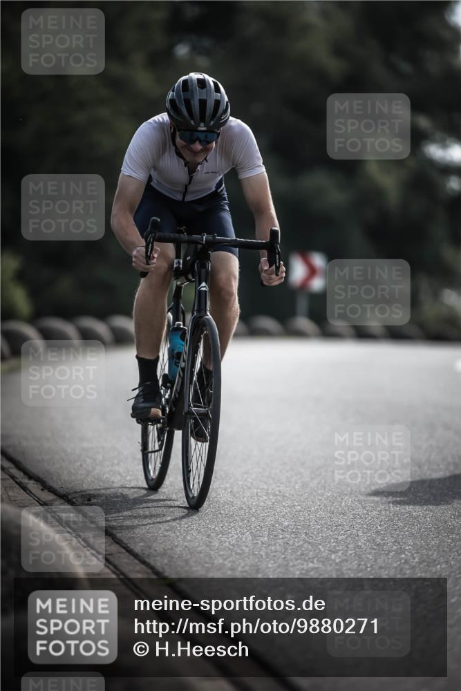 21.06.2026 - 29. Vierlanden-Triathlon H.Heesch http://msf.ph/oto/9880271 21.06.2026 09:12:56 Radfahren 20, 129, 137, 216 meine-sportfotos.de