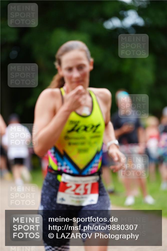 21.06.2026 - 29. Vierlanden-Triathlon LAZAROV Photography http://msf.ph/oto/9880307 21.06.2026 12:17:33 Laufen 241 meine-sportfotos.de