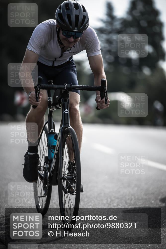21.06.2026 - 29. Vierlanden-Triathlon H.Heesch http://msf.ph/oto/9880321 21.06.2026 09:12:56 Radfahren 20, 129, 137, 216 meine-sportfotos.de