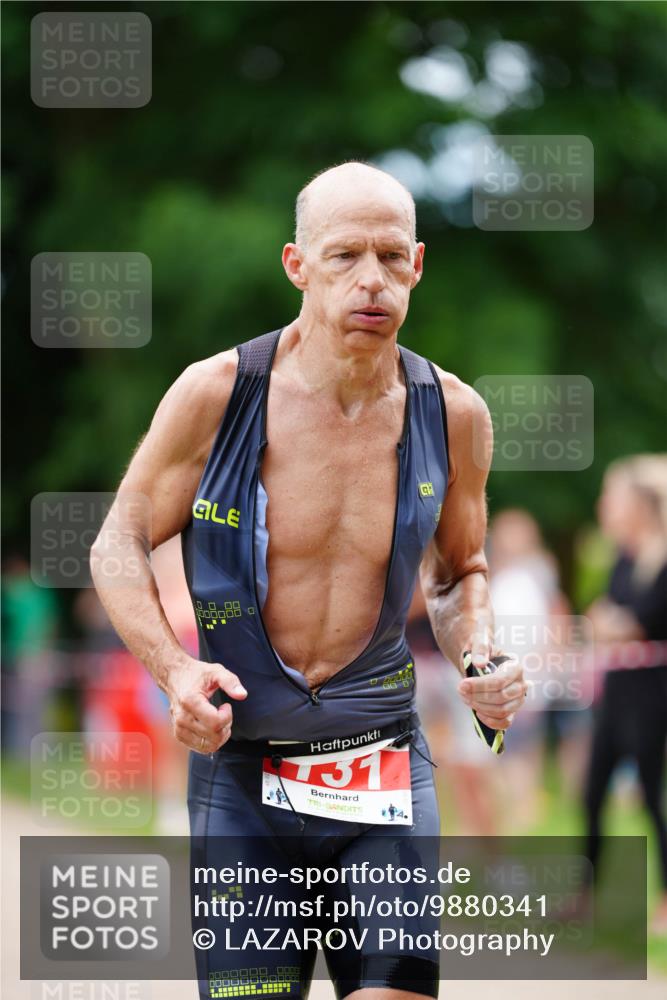 21.06.2026 - 29. Vierlanden-Triathlon LAZAROV Photography http://msf.ph/oto/9880341 21.06.2026 12:17:47 Laufen 131, 000 meine-sportfotos.de