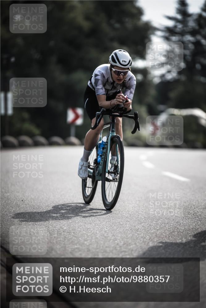 21.06.2026 - 29. Vierlanden-Triathlon H.Heesch http://msf.ph/oto/9880357 21.06.2026 09:13:05 Radfahren 21, 207, 216, 244 meine-sportfotos.de