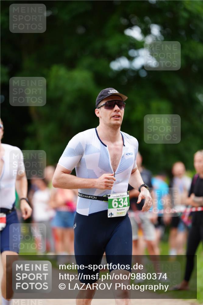 21.06.2026 - 29. Vierlanden-Triathlon LAZAROV Photography http://msf.ph/oto/9880374 21.06.2026 12:17:58 Laufen 2, 634, 10 meine-sportfotos.de