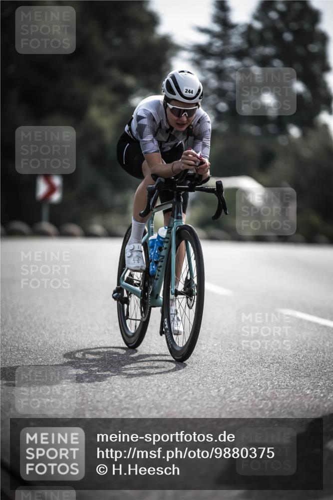 21.06.2026 - 29. Vierlanden-Triathlon H.Heesch http://msf.ph/oto/9880375 21.06.2026 09:13:05 Radfahren 21, 207, 216, 244 meine-sportfotos.de
