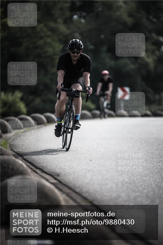 21.06.2026 - 29. Vierlanden-Triathlon H.Heesch http://msf.ph/oto/9880430 21.06.2026 09:13:13 Radfahren 19, 46, 54 meine-sportfotos.de