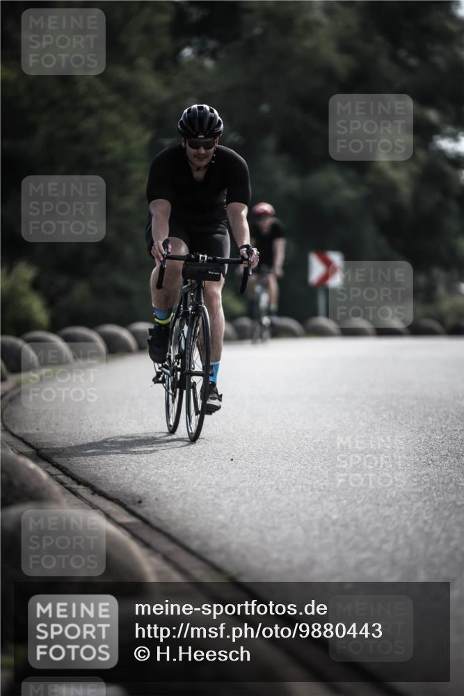 21.06.2026 - 29. Vierlanden-Triathlon H.Heesch http://msf.ph/oto/9880443 21.06.2026 09:13:13 Radfahren 19, 46, 54 meine-sportfotos.de