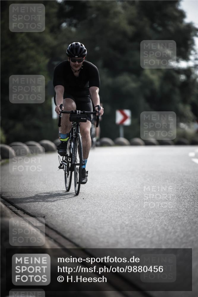 21.06.2026 - 29. Vierlanden-Triathlon H.Heesch http://msf.ph/oto/9880456 21.06.2026 09:13:13 Radfahren 19, 46, 54 meine-sportfotos.de