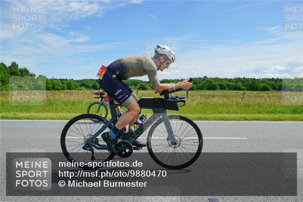 21.06.2026 - Viking Triathlon Michael Burmester http://msf.ph/oto/9880470 21.06.2026 12:45:04 Radfahren 94, 164, 177, 177, 219, 239, 253, 264, 306, 313, 358, 494, 538, 615 meine-sportfotos.de