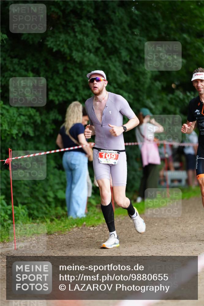 21.06.2026 - 29. Vierlanden-Triathlon LAZAROV Photography http://msf.ph/oto/9880655 21.06.2026 12:19:53 Laufen 202, 109 meine-sportfotos.de