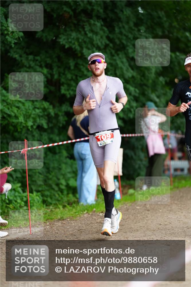 21.06.2026 - 29. Vierlanden-Triathlon LAZAROV Photography http://msf.ph/oto/9880658 21.06.2026 12:19:53 Laufen 09 meine-sportfotos.de