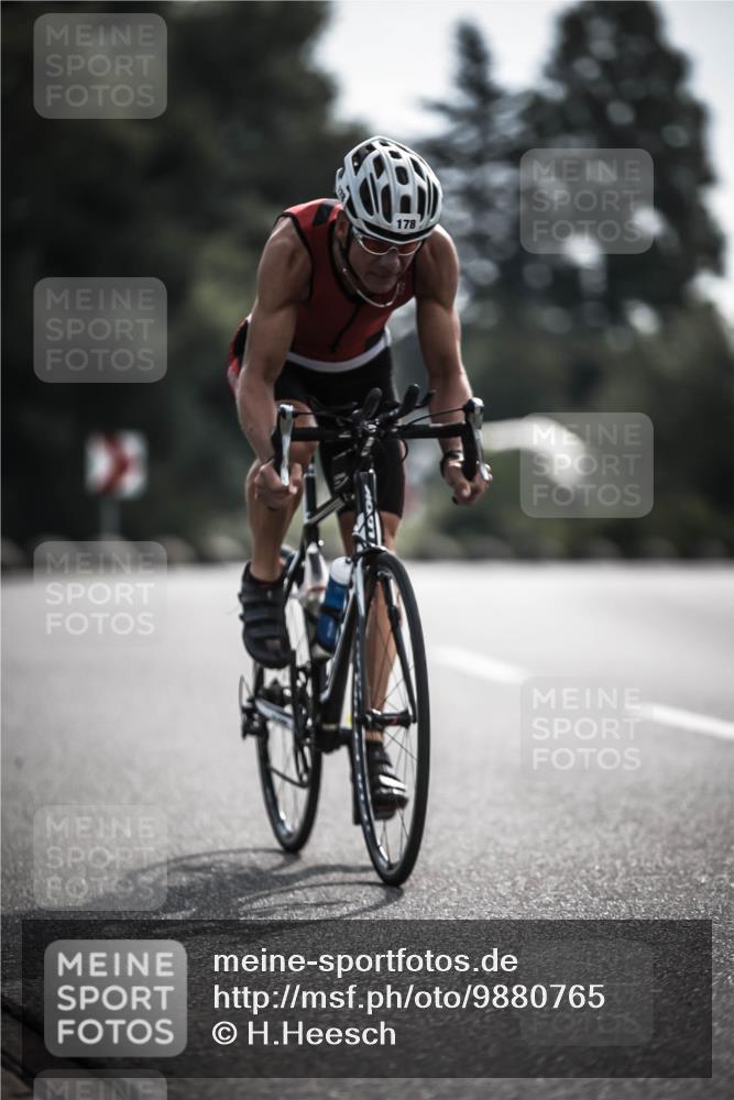 21.06.2026 - 29. Vierlanden-Triathlon H.Heesch http://msf.ph/oto/9880765 21.06.2026 09:13:57 Radfahren 8, 178 meine-sportfotos.de