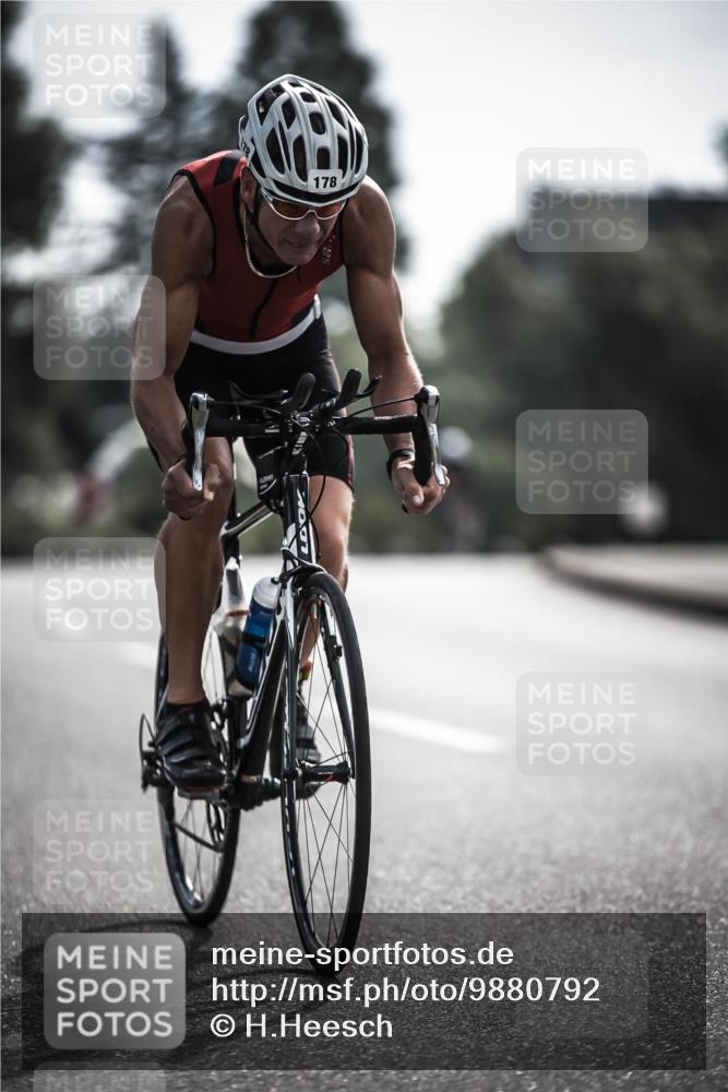 21.06.2026 - 29. Vierlanden-Triathlon H.Heesch http://msf.ph/oto/9880792 21.06.2026 09:13:57 Radfahren 8, 178 meine-sportfotos.de