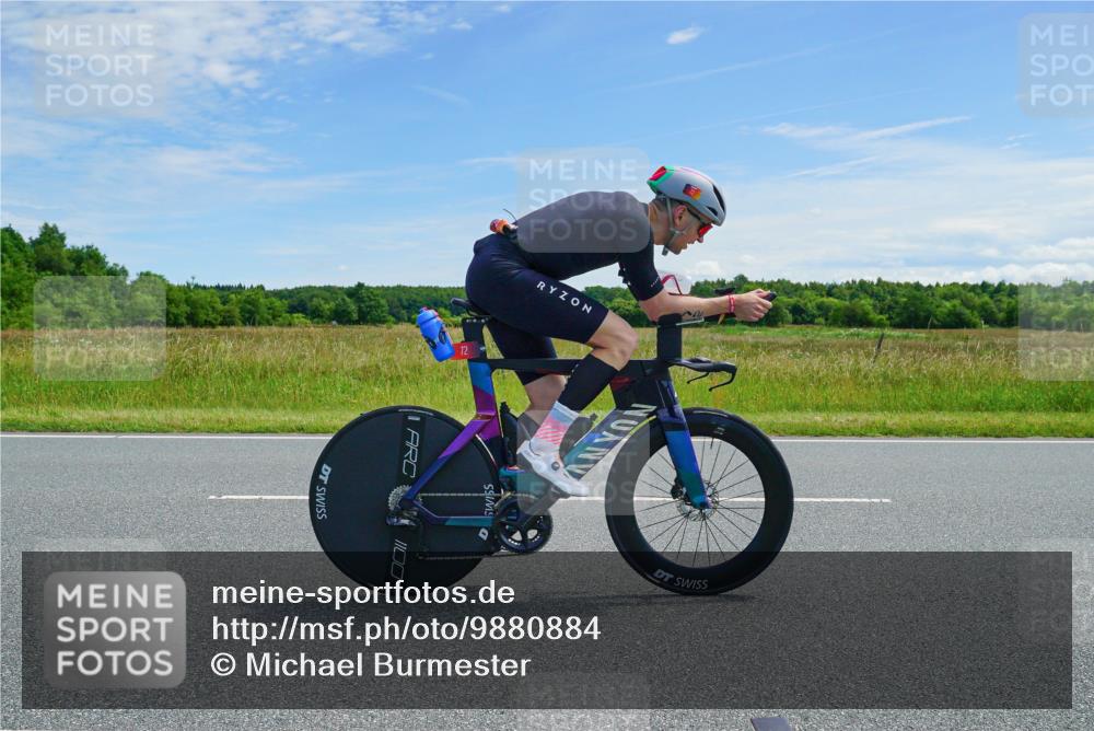 21.06.2026 - Viking Triathlon Michael Burmester http://msf.ph/oto/9880884 21.06.2026 12:50:44 Radfahren 26, 190, 211, 261, 326, 387, 463, 556 meine-sportfotos.de