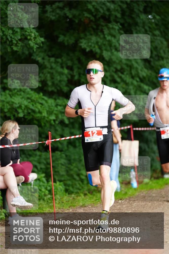 21.06.2026 - 29. Vierlanden-Triathlon LAZAROV Photography http://msf.ph/oto/9880896 21.06.2026 12:21:32 Laufen 12 meine-sportfotos.de