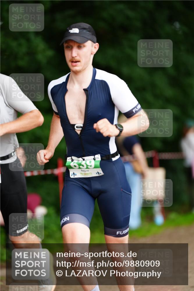 21.06.2026 - 29. Vierlanden-Triathlon LAZAROV Photography http://msf.ph/oto/9880909 21.06.2026 12:21:34 Laufen 639, 726 meine-sportfotos.de