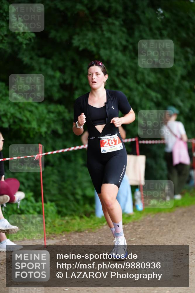 21.06.2026 - 29. Vierlanden-Triathlon LAZAROV Photography http://msf.ph/oto/9880936 21.06.2026 12:21:44 Laufen 267, 14 meine-sportfotos.de