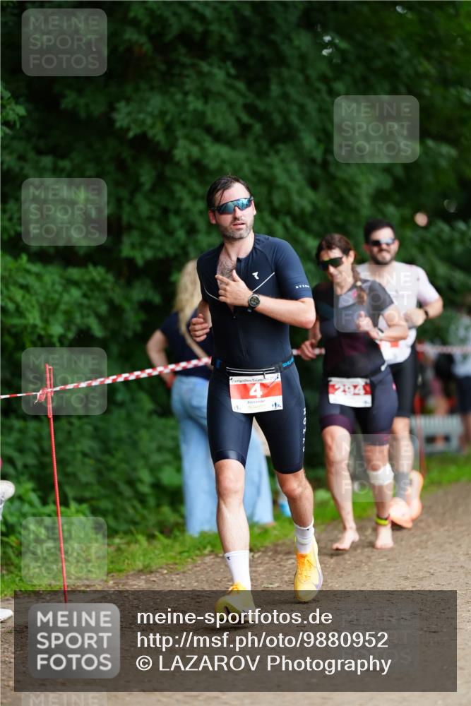 21.06.2026 - 29. Vierlanden-Triathlon LAZAROV Photography http://msf.ph/oto/9880952 21.06.2026 12:21:48 Laufen  meine-sportfotos.de