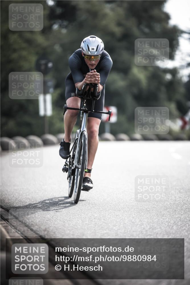 21.06.2026 - 29. Vierlanden-Triathlon H.Heesch http://msf.ph/oto/9880984 21.06.2026 09:14:21 Radfahren 30, 60 meine-sportfotos.de