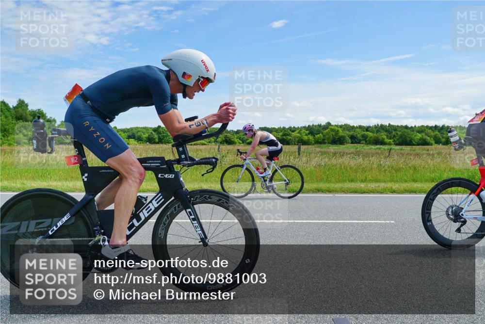 21.06.2026 - Viking Triathlon Michael Burmester http://msf.ph/oto/9881003 21.06.2026 12:52:36 Radfahren 63, 64, 75, 87, 89, 95, 118, 162, 198, 411, 459, 460, 464, 490, 522, 552, 619 meine-sportfotos.de