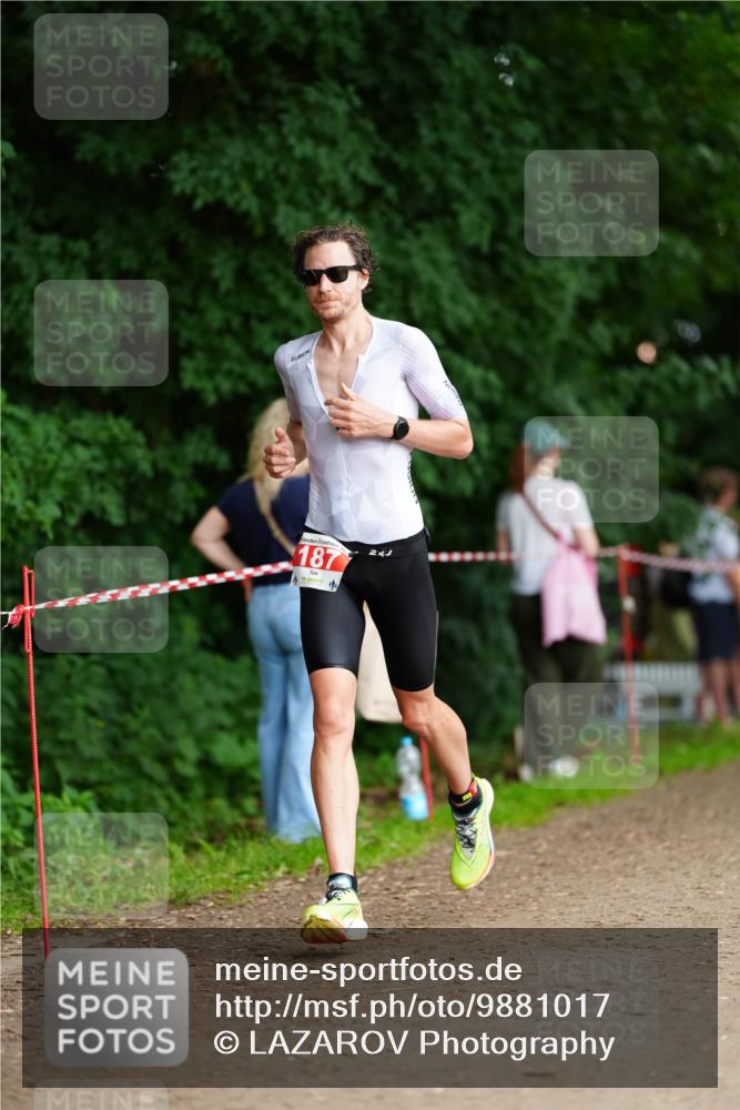 21.06.2026 - 29. Vierlanden-Triathlon LAZAROV Photography http://msf.ph/oto/9881017 21.06.2026 12:22:07 Laufen 187, 12 meine-sportfotos.de