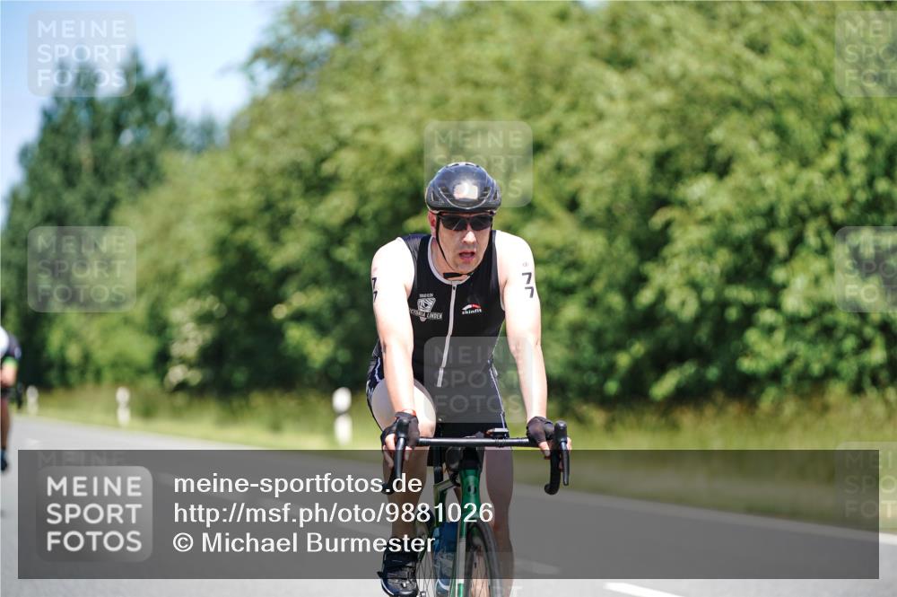 21.06.2026 - Viking Triathlon Michael Burmester http://msf.ph/oto/9881026 21.06.2026 13:25:53 Radfahren  meine-sportfotos.de