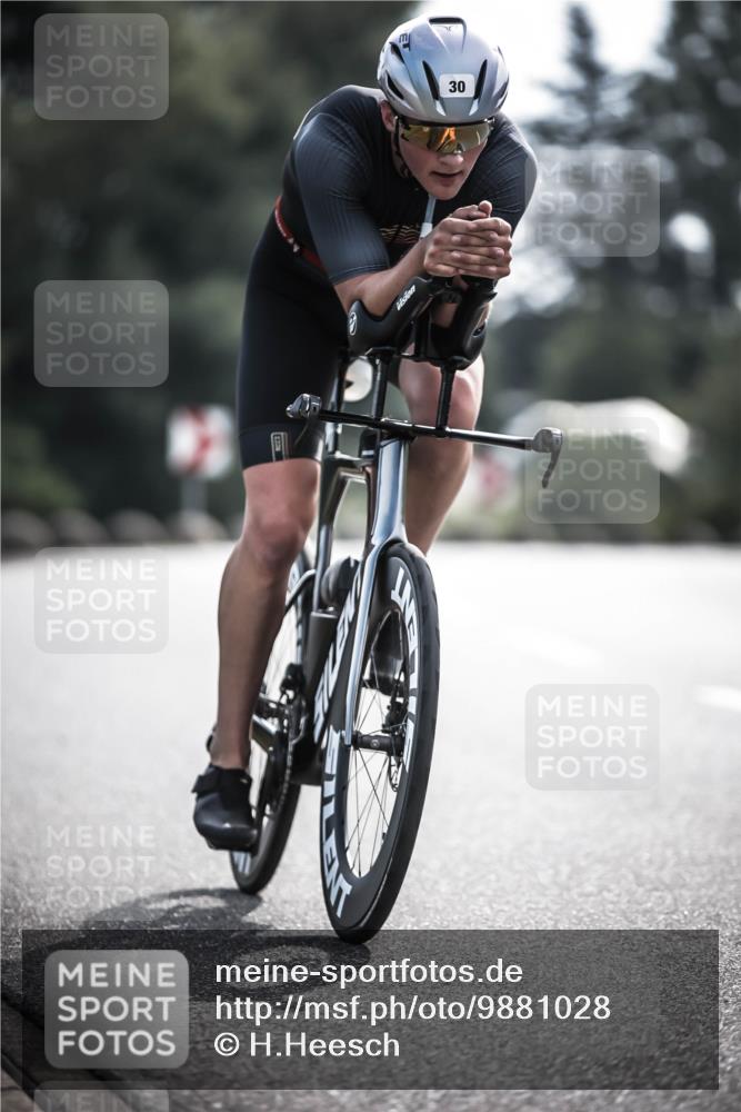 21.06.2026 - 29. Vierlanden-Triathlon H.Heesch http://msf.ph/oto/9881028 21.06.2026 09:14:21 Radfahren 30, 60 meine-sportfotos.de