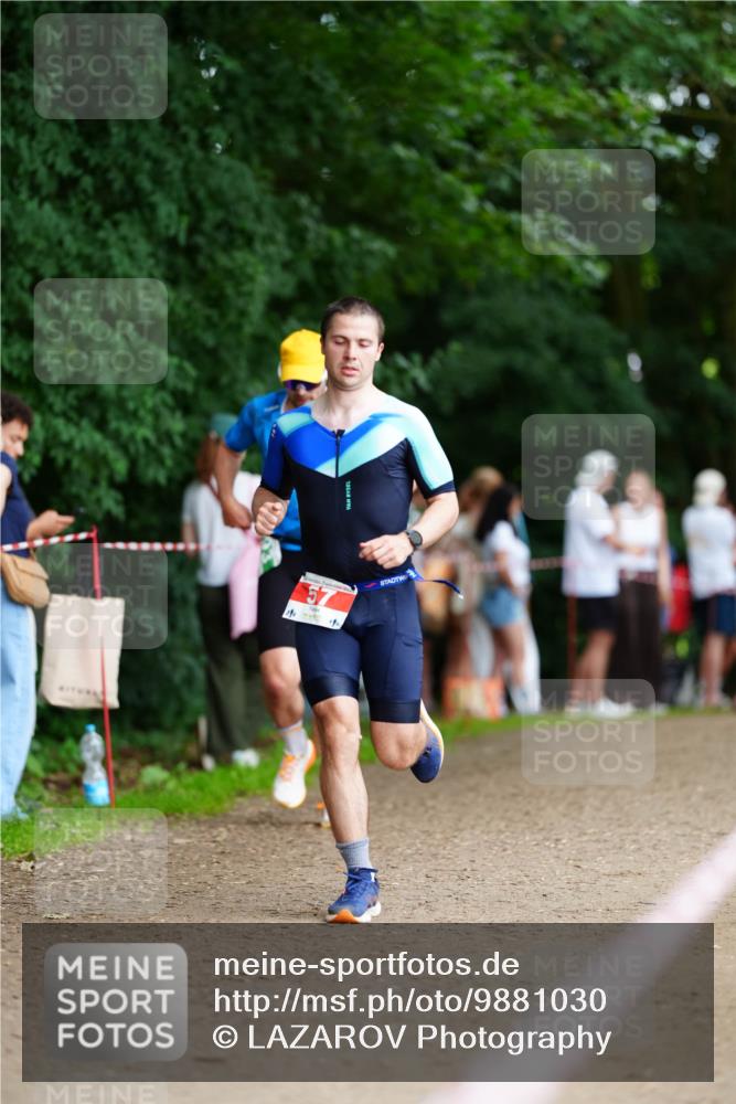 21.06.2026 - 29. Vierlanden-Triathlon LAZAROV Photography http://msf.ph/oto/9881030 21.06.2026 12:22:11 Laufen  meine-sportfotos.de