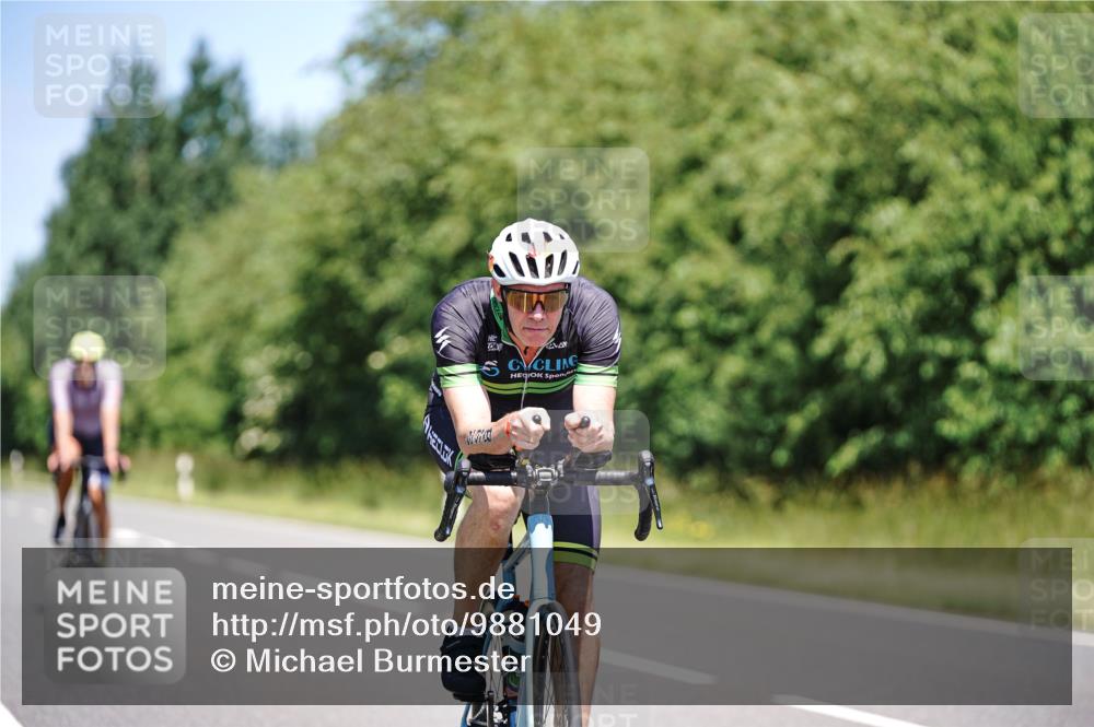 21.06.2026 - Viking Triathlon Michael Burmester http://msf.ph/oto/9881049 21.06.2026 13:25:55 Radfahren  meine-sportfotos.de