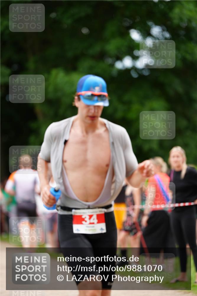 21.06.2026 - 29. Vierlanden-Triathlon LAZAROV Photography http://msf.ph/oto/9881070 21.06.2026 12:22:26 Laufen 34 meine-sportfotos.de