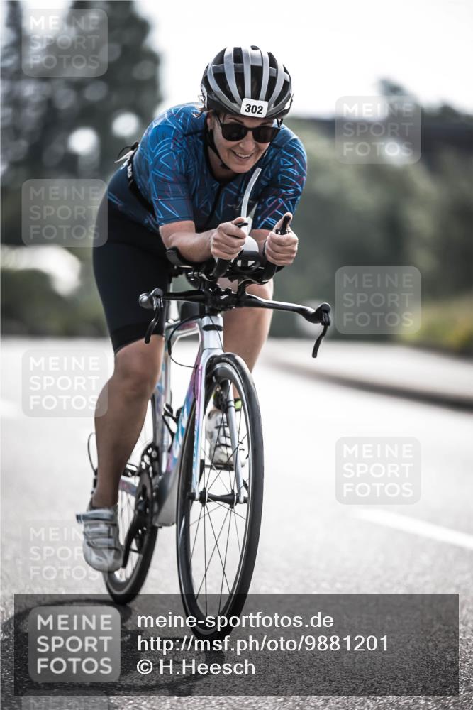 21.06.2026 - 29. Vierlanden-Triathlon H.Heesch http://msf.ph/oto/9881201 21.06.2026 09:14:43 Radfahren 183, 299, 302 meine-sportfotos.de