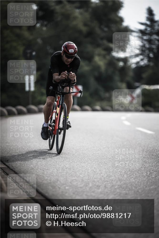 21.06.2026 - 29. Vierlanden-Triathlon H.Heesch http://msf.ph/oto/9881217 21.06.2026 09:15:36 Radfahren 10, 192 meine-sportfotos.de