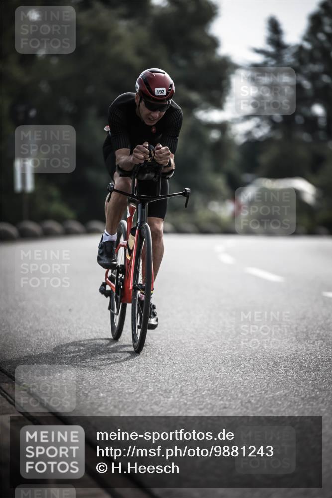 21.06.2026 - 29. Vierlanden-Triathlon H.Heesch http://msf.ph/oto/9881243 21.06.2026 09:15:36 Radfahren 10, 192 meine-sportfotos.de