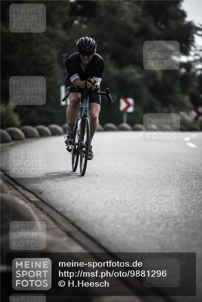 21.06.2026 - 29. Vierlanden-Triathlon H.Heesch http://msf.ph/oto/9881296 21.06.2026 09:15:47 Radfahren 62, 128, 177 meine-sportfotos.de