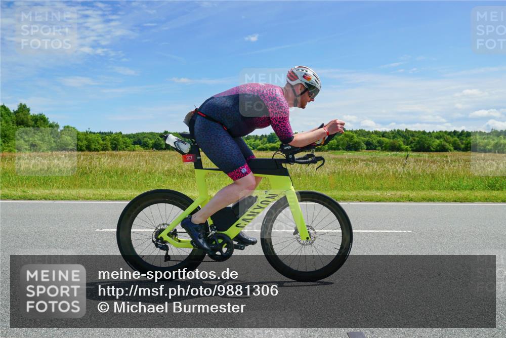 21.06.2026 - Viking Triathlon Michael Burmester http://msf.ph/oto/9881306 21.06.2026 12:55:53 Radfahren 56, 172, 247, 485, 567 meine-sportfotos.de