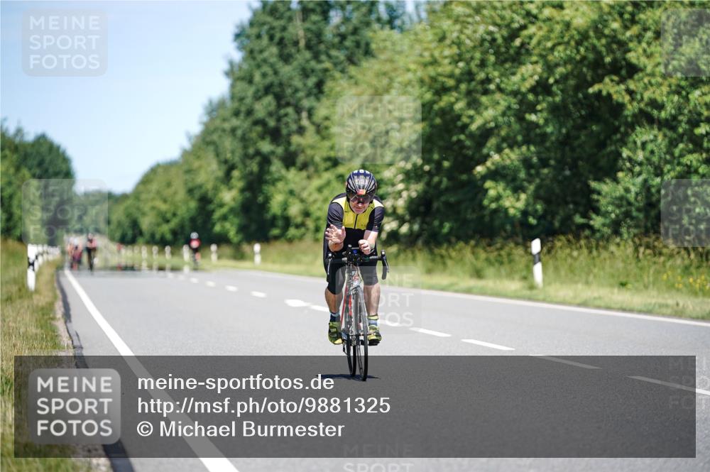 21.06.2026 - Viking Triathlon Michael Burmester http://msf.ph/oto/9881325 21.06.2026 13:28:07 Radfahren 395 meine-sportfotos.de