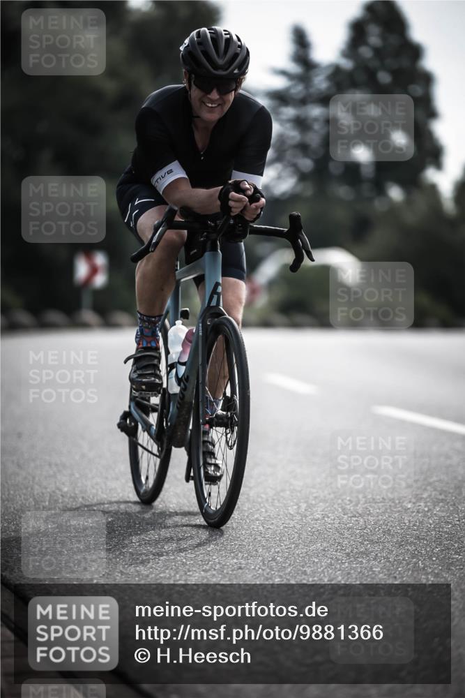 21.06.2026 - 29. Vierlanden-Triathlon H.Heesch http://msf.ph/oto/9881366 21.06.2026 09:15:48 Radfahren 62, 128, 177 meine-sportfotos.de