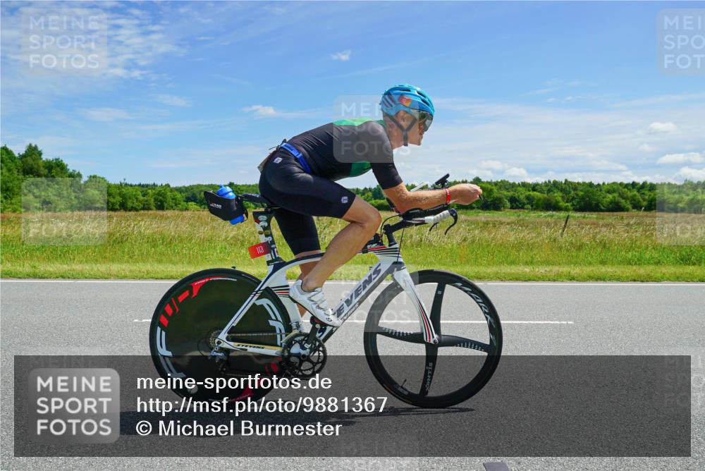 21.06.2026 - Viking Triathlon Michael Burmester http://msf.ph/oto/9881367 21.06.2026 12:56:33 Radfahren 33, 113, 137, 255, 357, 489 meine-sportfotos.de