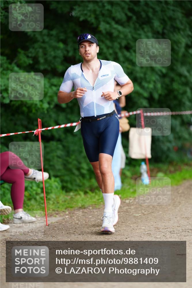21.06.2026 - 29. Vierlanden-Triathlon LAZAROV Photography http://msf.ph/oto/9881409 21.06.2026 12:24:15 Laufen  meine-sportfotos.de