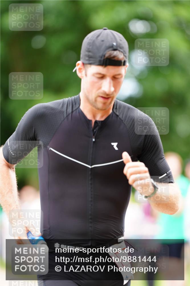 21.06.2026 - 29. Vierlanden-Triathlon LAZAROV Photography http://msf.ph/oto/9881444 21.06.2026 12:24:31 Laufen  meine-sportfotos.de